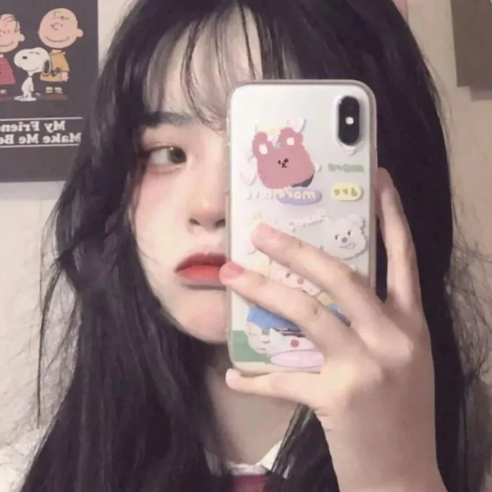 燕子与鹦鹉